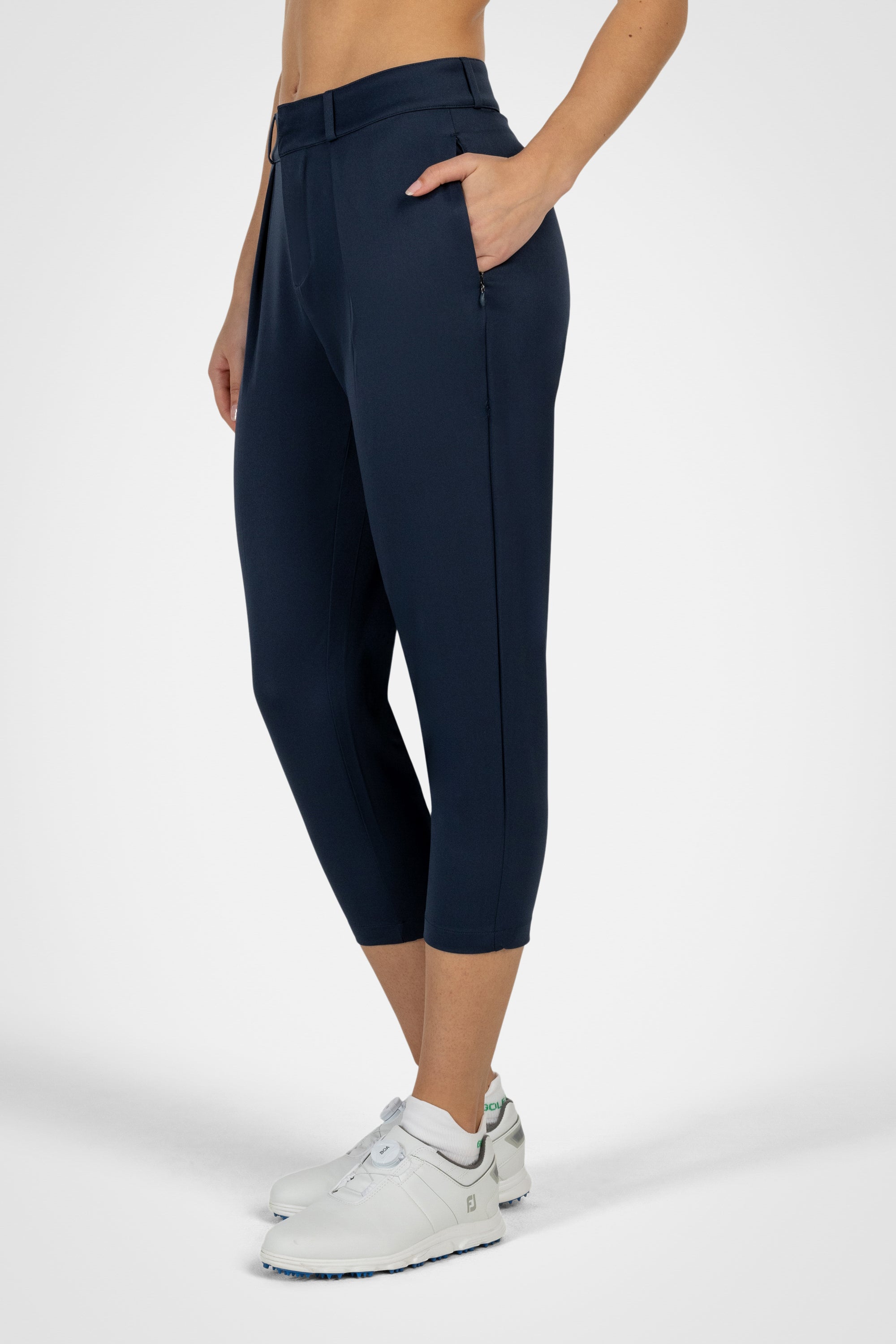 Courseluxe Cropped Pants
